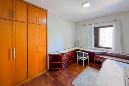 Apartamento à venda com 205m², 4 quartos e 3 vagas Apartamento à venda com 205m², 4 quartos e 3 vagasSuíte 1