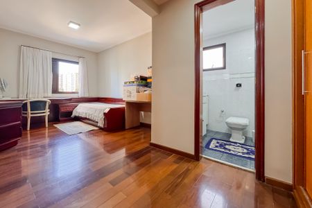 Apartamento à venda com 205m², 4 quartos e 3 vagas Apartamento à venda com 205m², 4 quartos e 3 vagasSuíte 1