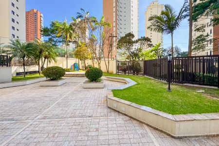 Apartamento à venda com 205m², 4 quartos e 3 vagas Apartamento à venda com 205m², 4 quartos e 3 vagasÁrea comum