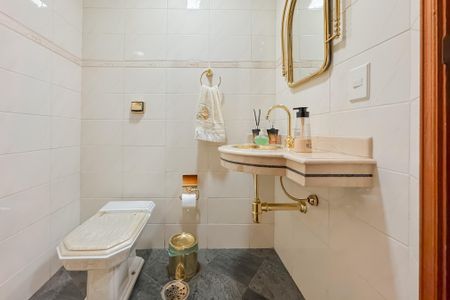 Apartamento à venda com 205m², 4 quartos e 3 vagas Apartamento à venda com 205m², 4 quartos e 3 vagasLavabo