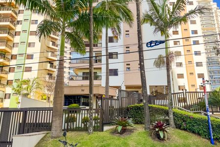 Apartamento à venda com 205m², 4 quartos e 3 vagas Apartamento à venda com 205m², 4 quartos e 3 vagasFachada