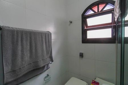Casa à venda com 150m², 3 quartos e 2 vagas Casa à venda com 150m², 3 quartos e 2 vagasBanheiro da Suíte