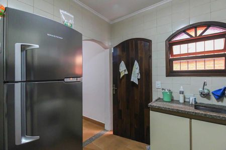 Casa à venda com 150m², 3 quartos e 2 vagas Casa à venda com 150m², 3 quartos e 2 vagasCozinha