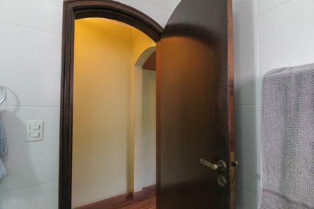 Casa à venda com 150m², 3 quartos e 2 vagas Casa à venda com 150m², 3 quartos e 2 vagasBanheiro da Suíte