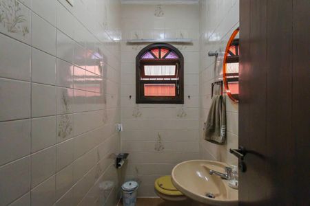 Casa à venda com 150m², 3 quartos e 2 vagas Casa à venda com 150m², 3 quartos e 2 vagasLavabo