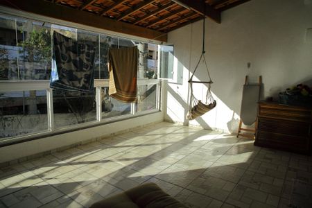 Casa à venda com 220m², 3 quartos e 2 vagasVaranda da Suíte