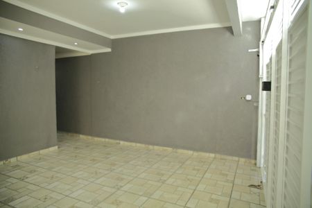 Casa à venda com 220m², 3 quartos e 2 vagasGaragem