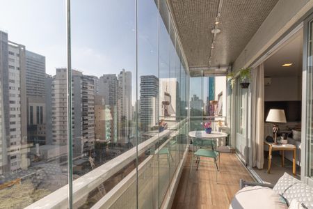 Sacada de apartamento à venda com 2 quartos, 114m² em Indianópolis, São Paulo