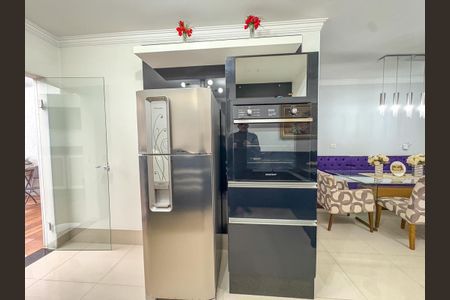 Casa à venda com 207m², 3 quartos e 4 vagas Casa à venda com 207m², 3 quartos e 4 vagasCozinha