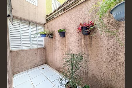 Casa à venda com 207m², 3 quartos e 4 vagas Casa à venda com 207m², 3 quartos e 4 vagasJardim de Inverno
