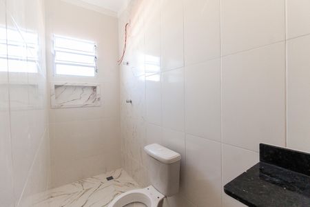 Apartamento à venda com 82m², 2 quartos e 2 vagas Apartamento à venda com 82m², 2 quartos e 2 vagasBanheiro da Suíte 1