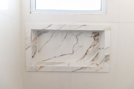 Apartamento à venda com 82m², 2 quartos e 2 vagas Apartamento à venda com 82m², 2 quartos e 2 vagasBanheiro da Suíte 1