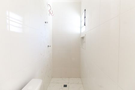 Apartamento à venda com 82m², 2 quartos e 2 vagas Apartamento à venda com 82m², 2 quartos e 2 vagasBanheiro da Suíte 2