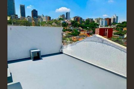 Casa à venda com 3 quartos, 122m² em Vila Madalena, São Paulo