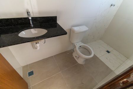 Apartamento à venda com 82m², 2 quartos e 2 vagasBanheiro da Suíte 1