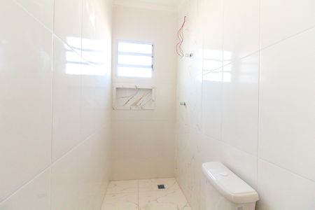 Apartamento à venda com 82m², 2 quartos e 2 vagasBanheiro da Suíte 2