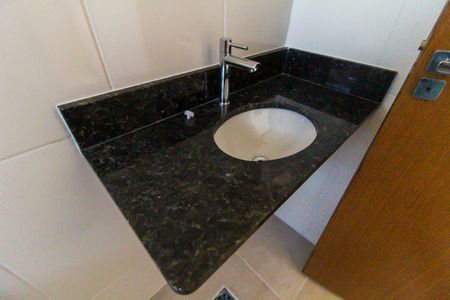 Apartamento à venda com 82m², 2 quartos e 2 vagas Apartamento à venda com 82m², 2 quartos e 2 vagasBanheiro da Suíte 2