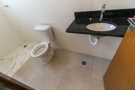 Apartamento à venda com 82m², 2 quartos e 2 vagas Apartamento à venda com 82m², 2 quartos e 2 vagasBanheiro da Suíte 2