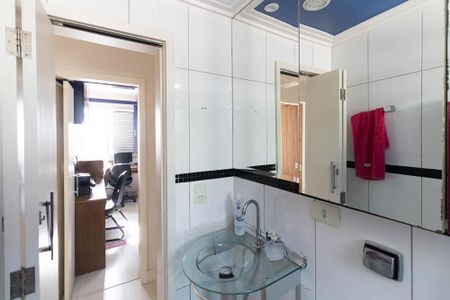 Apartamento à venda com 50m², 2 quartos e 1 vaga Apartamento à venda com 50m², 2 quartos e 1 vagaBanheiro