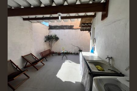 Casa à venda com 140m², 3 quartos e 3 vagasQuintal