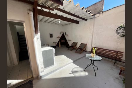 Casa à venda com 140m², 3 quartos e 3 vagasQuintal