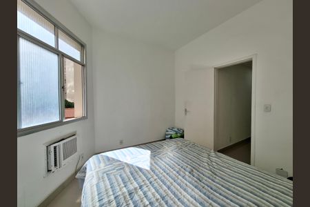 Apartamento à venda com 107m², 3 quartos e 1 vaga Apartamento à venda com 107m², 3 quartos e 1 vagaQuarto 1
