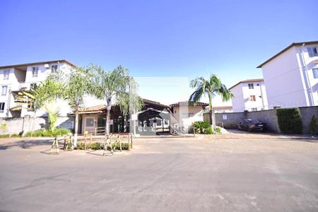 Apartamento para alugar com 50m², 2 quartos e 1 vaga Apartamento para alugar com 50m², 2 quartos e 1 vagaFachada