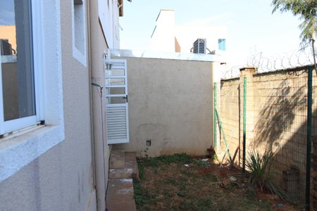 Apartamento para alugar com 50m², 2 quartos e 1 vagaVista da Cozinha e Área de Serviço