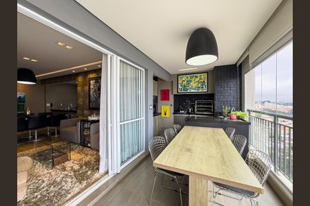 Apartamento à venda com 147m², 2 quartos e 4 vagas