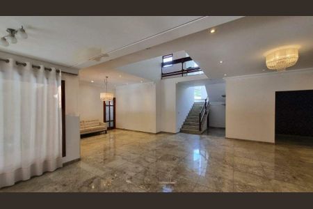 Casa de condomínio à venda com 570m², 5 quartos e 6 vagas