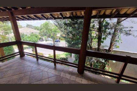 Casa de condomínio à venda com 570m², 5 quartos e 6 vagas