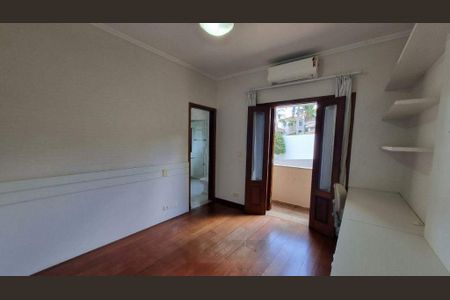 Casa de condomínio à venda com 570m², 5 quartos e 6 vagas