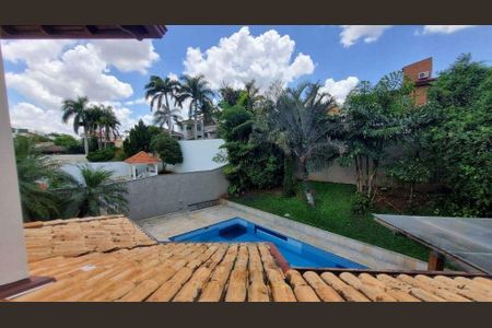 Casa de condomínio à venda com 570m², 5 quartos e 6 vagas