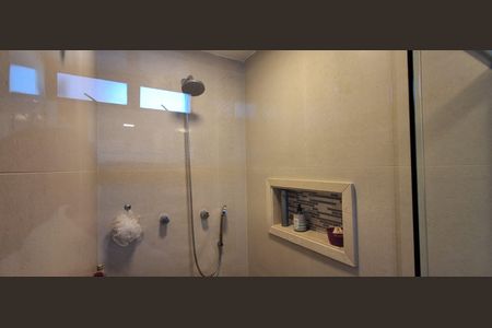Apartamento à venda com 330m², 4 quartos e 3 vagas Apartamento à venda com 330m², 4 quartos e 3 vagasBanheiro Suíte Master