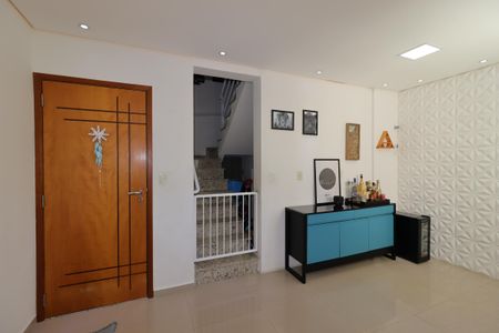 Apartamento à venda com 104m², 2 quartos e 2 vagasSala