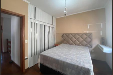 Casa à venda com 254m², 4 quartos e 3 vagas