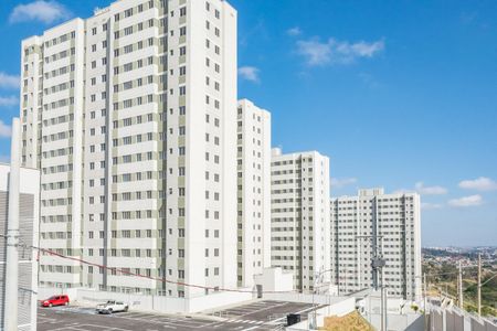 Apartamento à venda com 48m², 2 quartos e 1 vaga Apartamento à venda com 48m², 2 quartos e 1 vagaFachada
