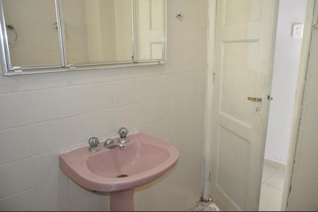 Apartamento para alugar com 50m², 2 quartos e sem vagaBanheiro