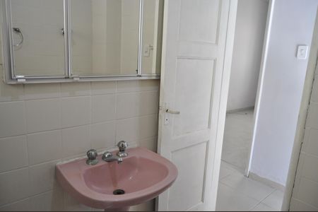 Apartamento para alugar com 50m², 2 quartos e sem vagaBanheiro