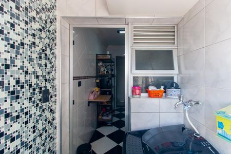 Apartamento à venda com 64m², 3 quartos e 1 vagaÁrea de Serviço