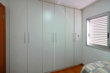 Apartamento à venda com 168m², 3 quartos e 3 vagasSuíte 2