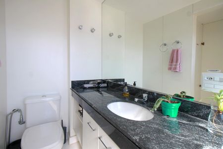 Apartamento à venda com 168m², 3 quartos e 3 vagasBanheiro da Suíte 2