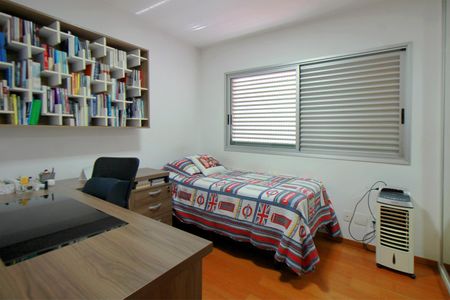 Apartamento à venda com 168m², 3 quartos e 3 vagasQuarto 3