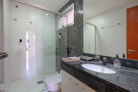 Apartamento à venda com 168m², 3 quartos e 3 vagasBanheiro Social