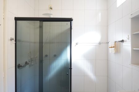 Casa à venda com 180m², 3 quartos e 3 vagasBanheiro Social