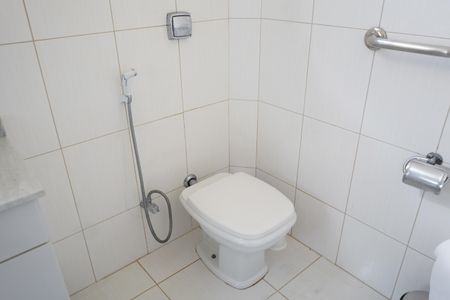 Casa à venda com 180m², 3 quartos e 3 vagasBanheiro Social