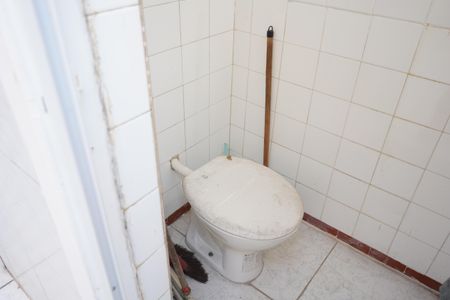 Casa à venda com 180m², 3 quartos e 3 vagasBanheiro de serviço