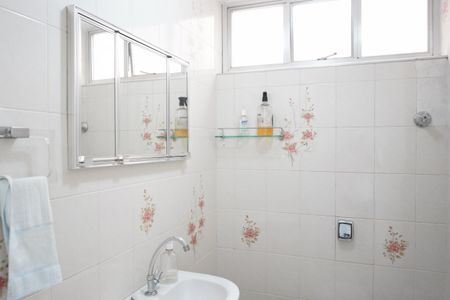 Casa à venda com 180m², 3 quartos e 3 vagasBanheiro Social