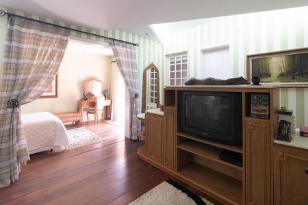 Casa para alugar com 287m², 4 quartos e 3 vagas Casa para alugar com 287m², 4 quartos e 3 vagasSuíte