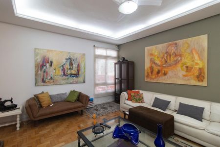 Casa para alugar com 287m², 4 quartos e 3 vagas Casa para alugar com 287m², 4 quartos e 3 vagasSala